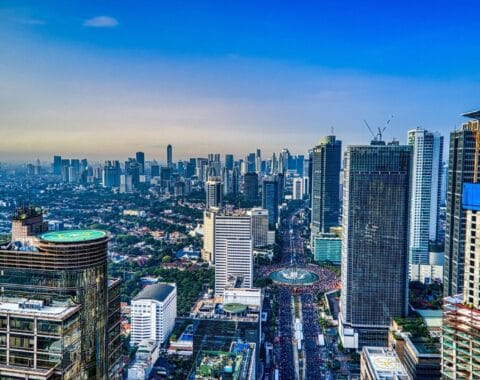 kota besar yang berpengaruh dalam pengiriman mobil