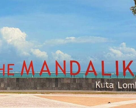 Lombok menjadi wisata keluarga dan solusi jasa kirim mobil untuk transportasi liburan praktis