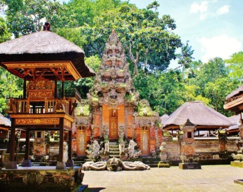 Kota Wisata menjadi object permintaan jasa kirim mobil