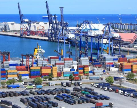 Meningkatnya Jasa Kirim Mobil di Kota Pelabuhan Indonesi