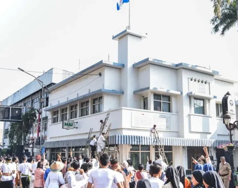 Pengiriman mobil dibandung menjadi tren ke kota wisata populer