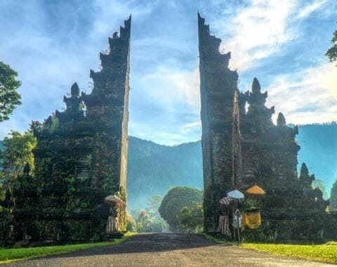 Peningkatan pengiriman mobil paling signifikan di kota wisata