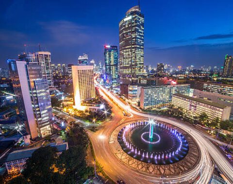 layanan jasa pengiriman mobil di kota besar indonesia