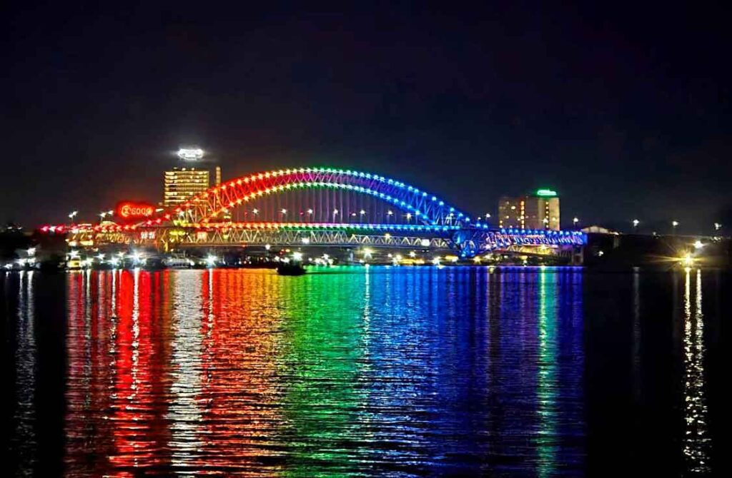 Samarinda menjadi tempat wisata dan pilihan transportasi jasa kirim mobil dan aman